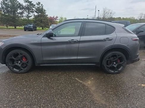 Used 2024 Alfa Romeo Stelvio Veloce AWD/4WD image 4