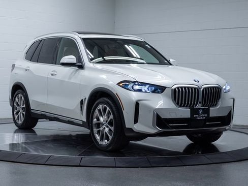 Used 2025 BMW X5 xDrive40i w/ Climate Comfort Package AWD/4WD image 1