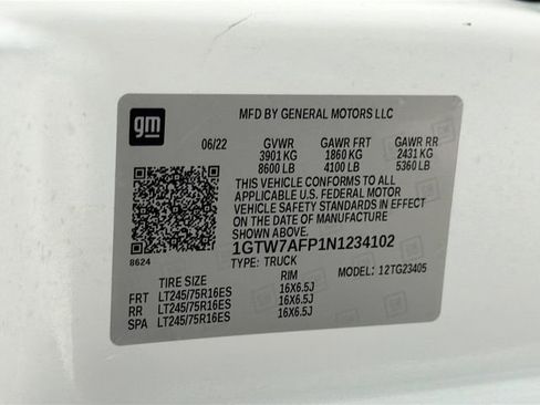 Certified 2022 GMC Savana 2500 w/ Driver Convenience Package RWD image 22