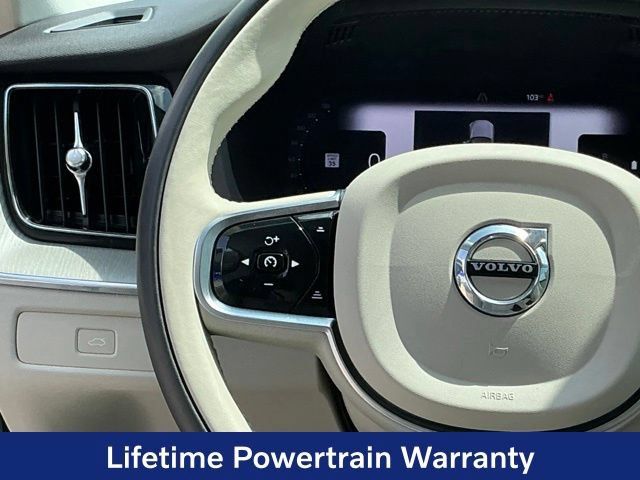Certified 2024 Volvo XC60 B5 Plus w/ Protection Package Premier AWD/4WD image 17