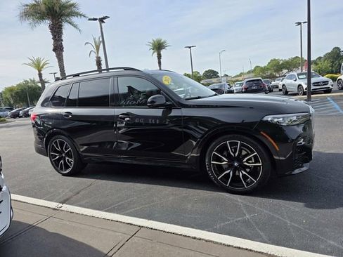Used 2021 BMW X7 xDrive40i w/ M Sport Package AWD/4WD image 5