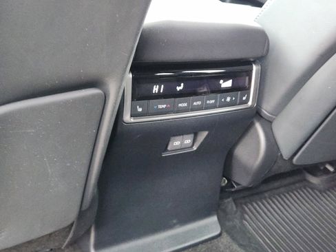 Used 2024 Lexus GX 550 w/ Accessory Package (Z1) AWD/4WD image 14