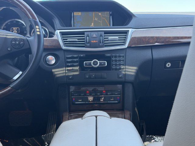 Used 2012 Mercedes-Benz E 350 Sedan image 4