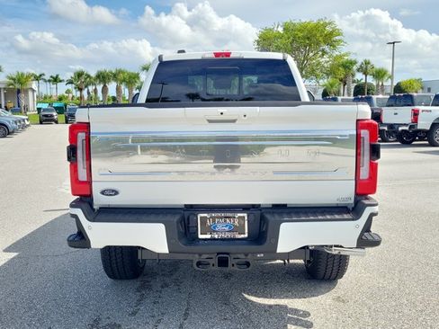 New 2026 Ford F250 Platinum w/ Platinum Plus Package AWD/4WD image 8