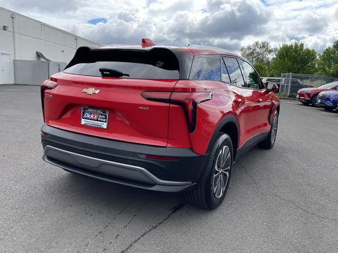 Used 2024 Chevrolet Blazer EV LT AWD/4WD image 5