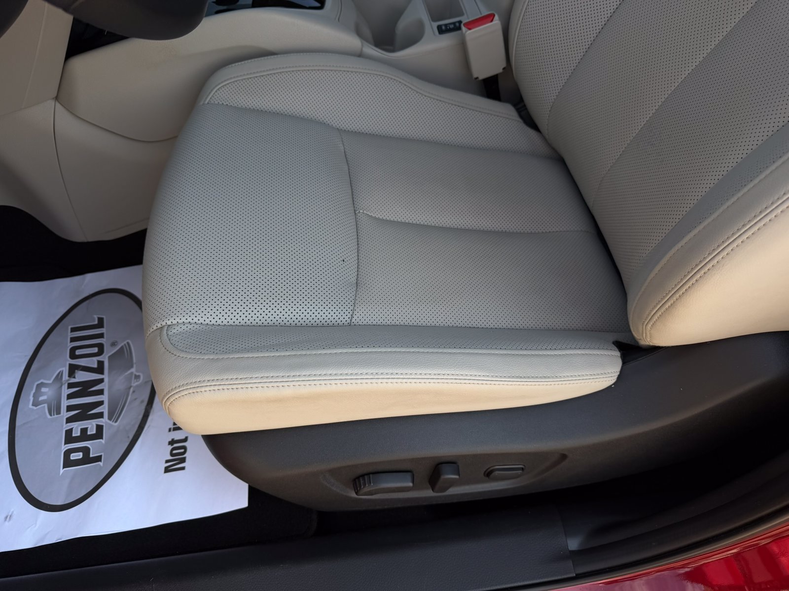 Used 2022 Nissan Rogue Sport SL w/ Premium Package FWD image 11