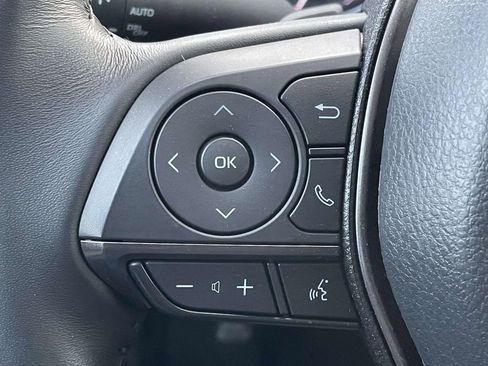 Used 2023 Toyota Camry SE image 10