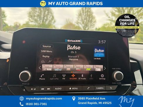 Used 2025 Nissan Pathfinder SV AWD/4WD image 20