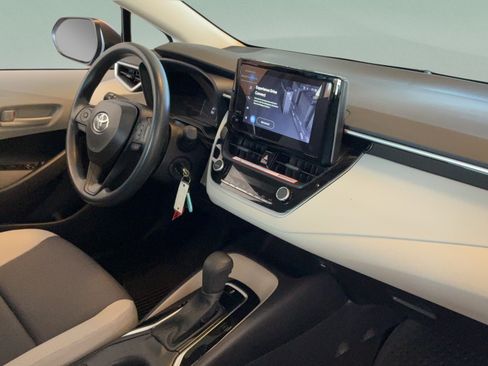 Used 2026 Toyota Corolla LE FWD image 36