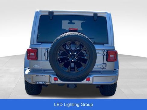 Used 2021 Jeep Wrangler Unlimited Sahara AWD/4WD image 4