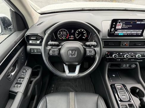 Used 2025 Honda Pilot EX-L image 34