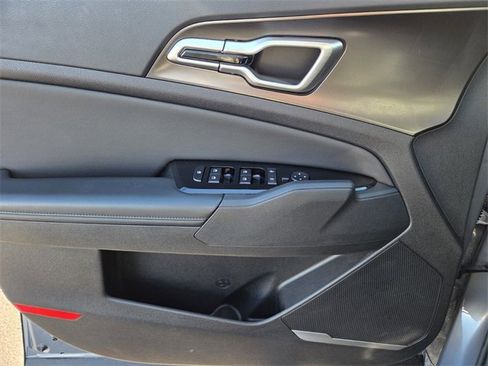 Certified 2024 Kia Sportage EX image 15