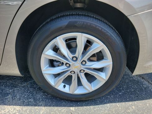 Used 2025 Chevrolet Malibu LT image 25