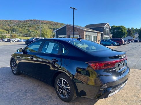 Used 2024 Kia Forte LXS FWD image 8