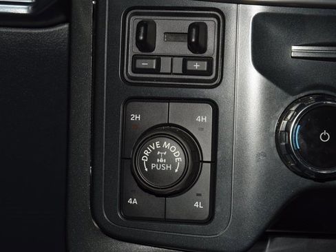 Used 2022 Ford F150 Lariat w/ Equipment Group 502A High image 29