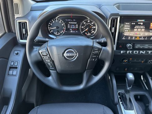 New 2025 Nissan Frontier SV image 11
