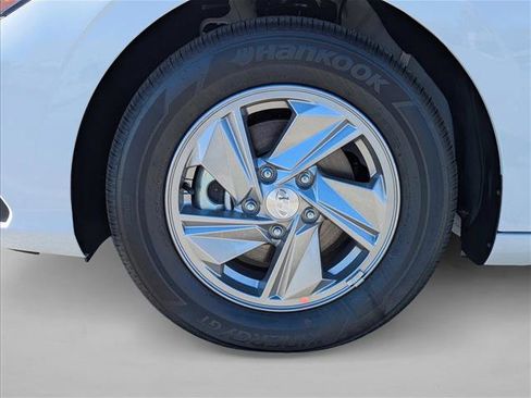 New 2026 Hyundai Elantra SE w/ Cargo Package image 9