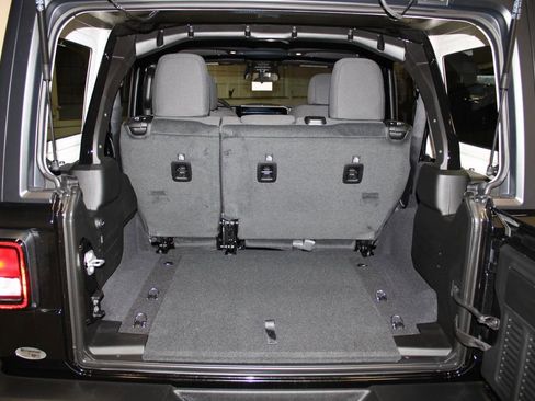 New 2026 Jeep Wrangler Sport S image 28