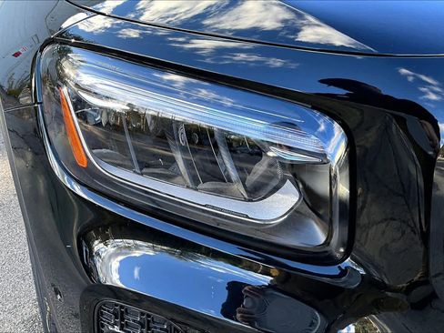 New 2026 Mercedes-Benz GLB 250 4MATIC image 15