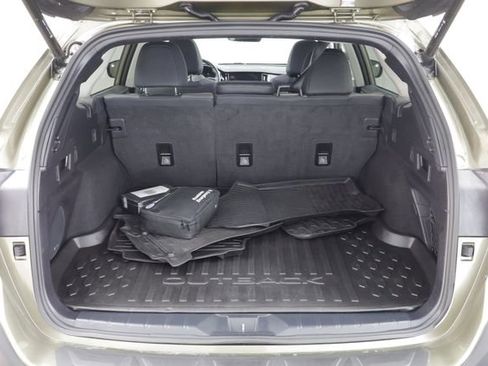 Used 2024 Subaru Outback Onyx Edition image 17