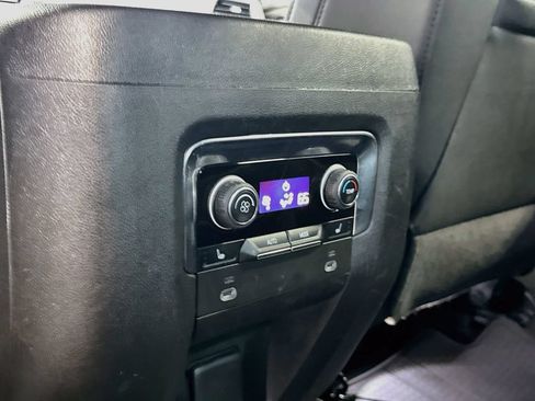 Used 2022 Chevrolet Tahoe Premier AWD/4WD image 26