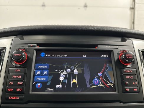 Used 2017 Nissan Titan PRO-4X w/ Pro-4x Convenience Package image 26