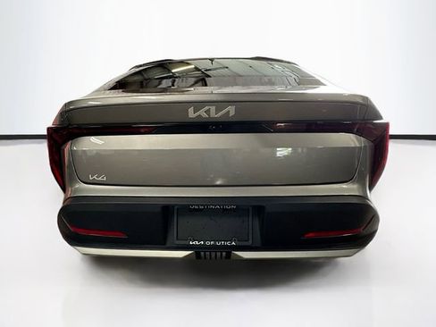 Used 2025 Kia K4 EX image 6