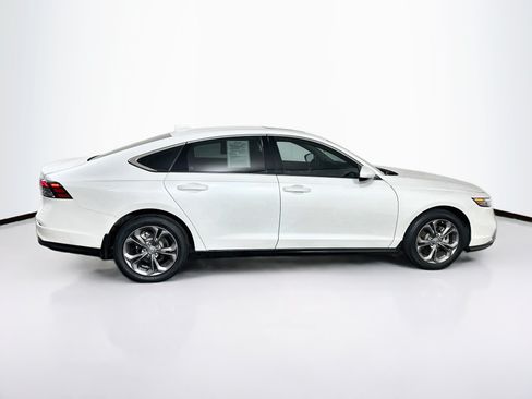 Used 2024 Honda Accord EX image 10