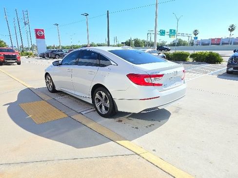 Used 2018 Honda Accord EX-L image 6