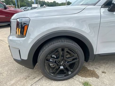 Used 2024 Kia Telluride EX X-Line AWD/4WD image 37