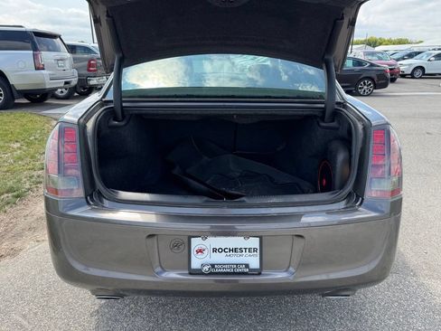 Used 2014 Chrysler 300 S AWD/4WD image 38