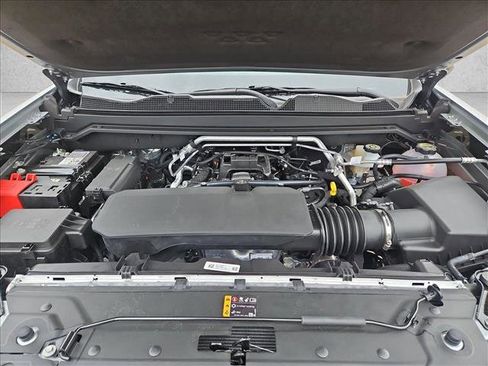 New 2026 Chevrolet Colorado ZR2 w/ ZR2 Bison Edition AWD/4WD image 17