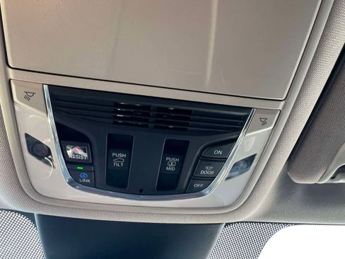 Used 2023 Acura MDX SH-AWD w/ Technology Package image 29