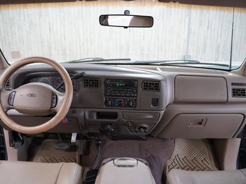 Used 2002 Ford F350 Lariat image 17