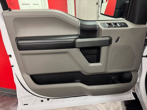 Used 2016 Ford F150 XLT w/ Equipment Group 301A Mid image 17