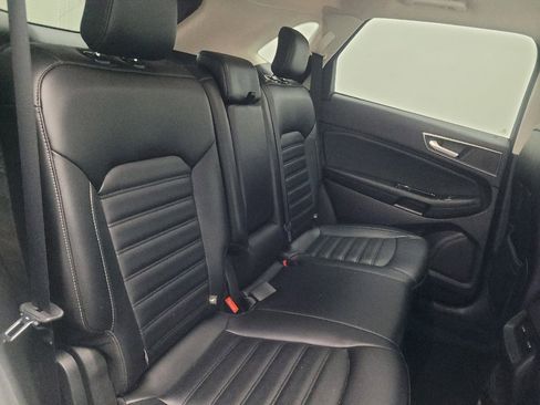 Used 2019 Ford Edge SEL w/ Equipment Group 201A image 19