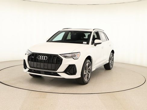 New 2025 Audi Q3 2.0T Premium image 12