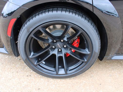 Used 2021 Dodge Charger SRT Hellcat RWD image 16