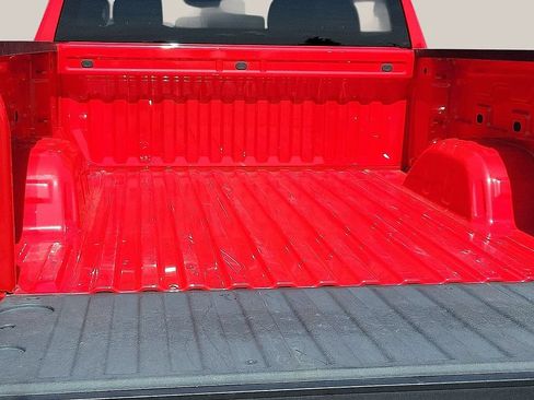 Used 2022 Chevrolet Silverado 1500 LT RWD image 8