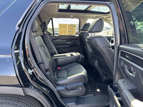 Certified 2025 Honda Pilot Elite image 42