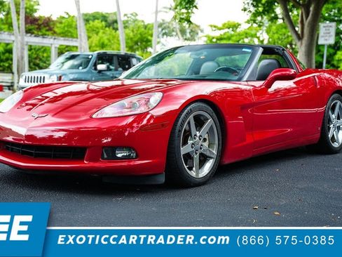 Used 2006 Chevrolet Corvette Coupe w/ Preferred Equipment Group RWD image 1