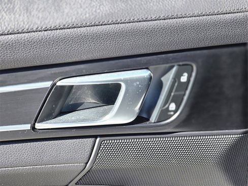 Used 2023 Porsche Panamera 4 Platinum Edition image 13