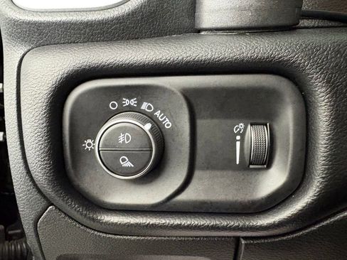 Used 2020 RAM 1500 Big Horn image 17