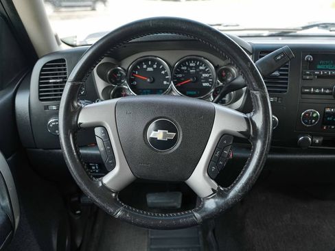 Used 2009 Chevrolet Silverado 2500 LT w/ Exterior Plus Package AWD/4WD image 26