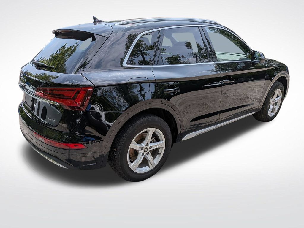 Used 2023 Audi Q5 Premium Plus w/ Convenience Package AWD/4WD image 3