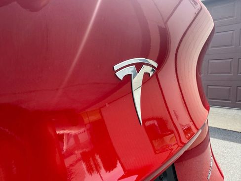 Used 2023 Tesla Model Y Long Range image 16