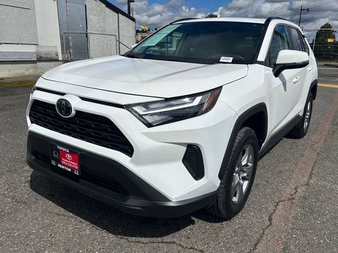 Used 2024 Toyota RAV4 XLE w/ Convenience Package AWD/4WD image 1