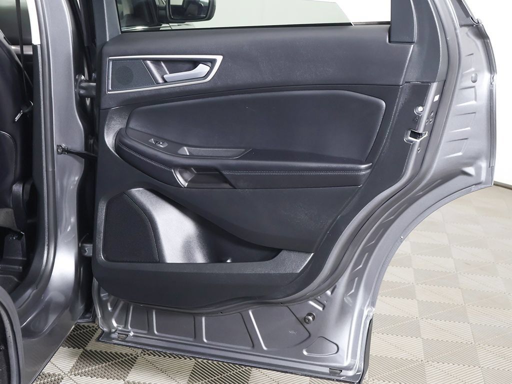 Used 2024 Ford Edge SEL AWD/4WD image 24