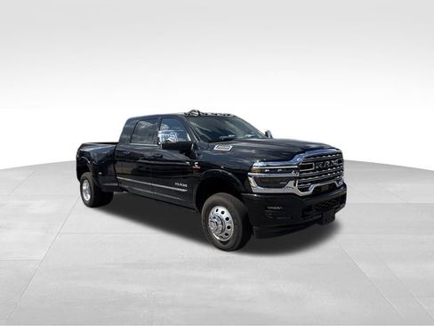 New 2026 RAM 3500 Limited image 7