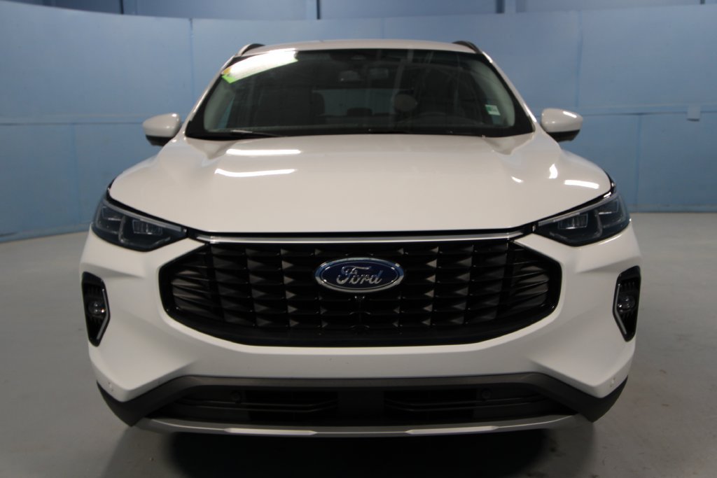 Used 2023 Ford Escape Platinum AWD/4WD image 26